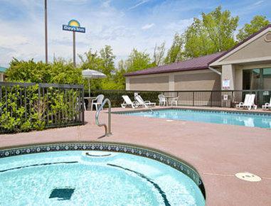 Days Inn By Wyndham Kennesaw Exterior foto